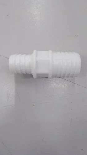 Соединитель для шланга ПЛАСТИК 20 * 26 мм