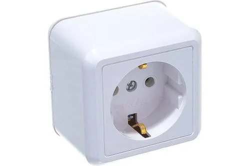 Розетка 1-м ОП Оптима РА16-376 16А IP20 с заземл. с монтаж. пластиной бел. Кунцево 8007