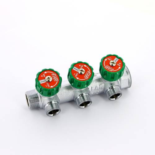 Регулирующий коллектор 3/4" (ВР-НР) с 3 отв. 1/2" НР (межосев. 45 мм)